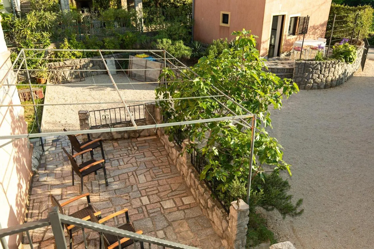 Vrh  Apartments Lina - Countryside Holiday With Your Pet